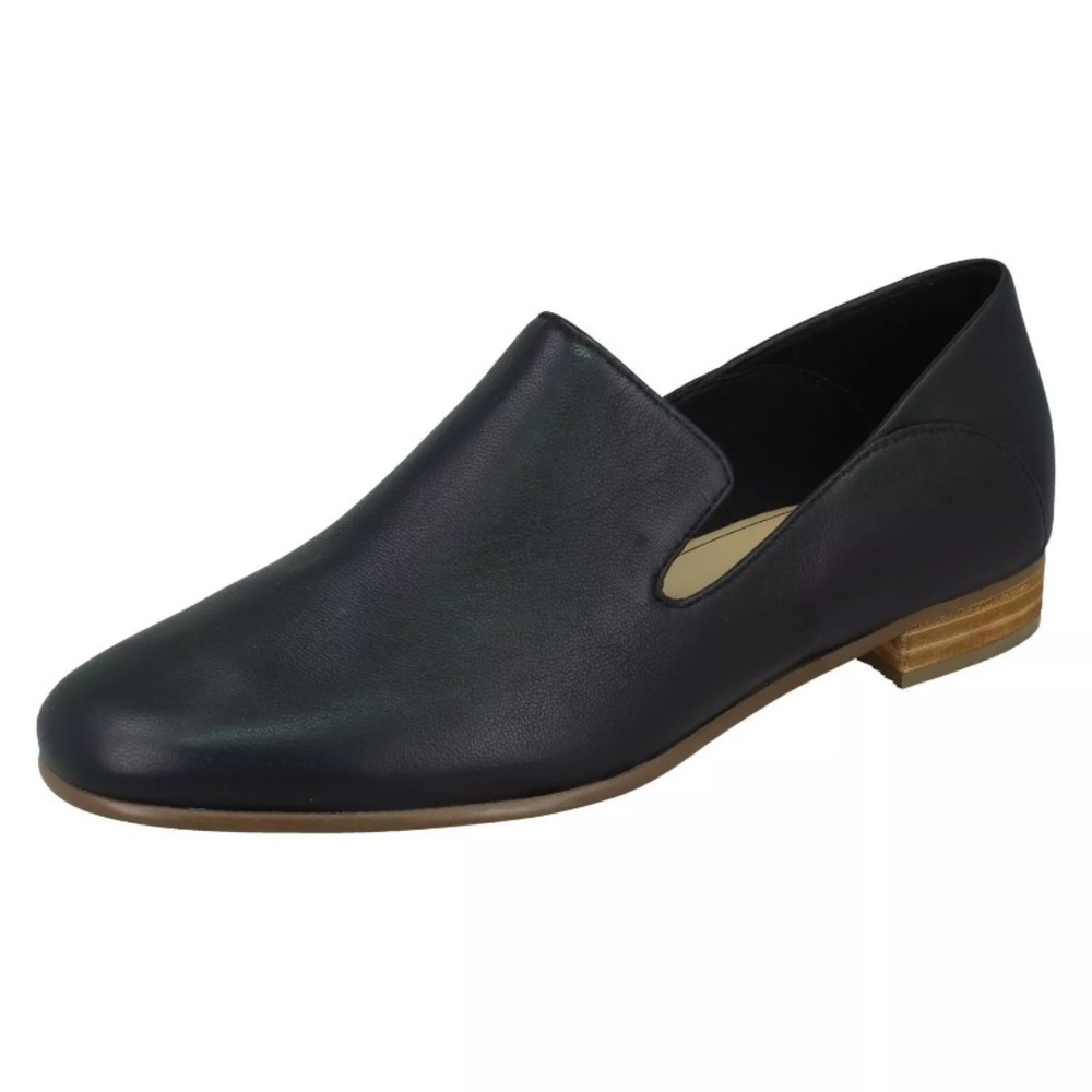 Elegant Black Leather Loafers